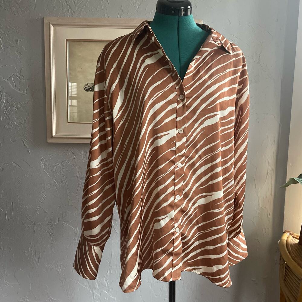 A New Day Brown Cream Animal Print Silky Blouse Button up Top Oversized Dinner